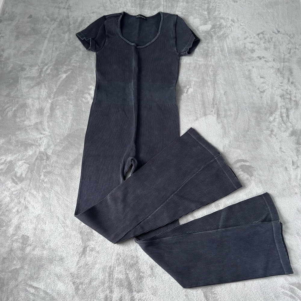 Dynamic Full Length Bodysuit Flare Leg jumpsuit Womens One Size OS Ribbed Grey